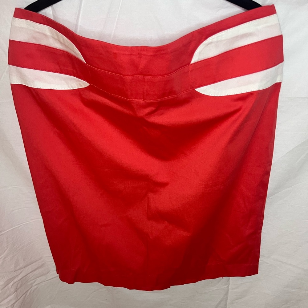 Atelier Scarlet Skirt w/ Bold White Accents